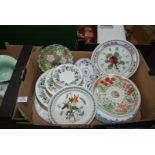 A quantity of plates including a part Royal Worcester dinner service in 'Lavinia' pattern,