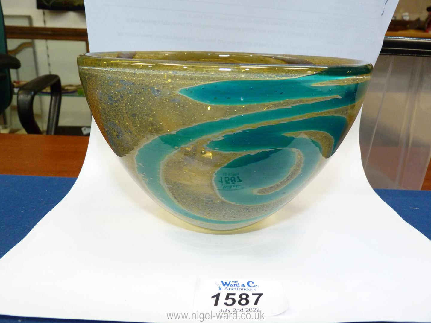 A Mdina glass bowl in amber with turquoise swirls inscribed to base with signature and dated 1975 - Image 10 of 10