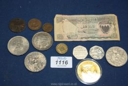 A small quantity of coinage including 1977 Jubilee crowns,