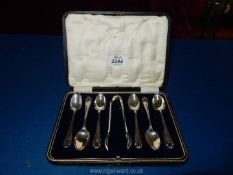 A boxed set of silver Teaspoons and sugar tongs, Sheffield 1920, makers Richard Richardson,