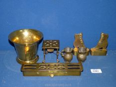 A small quantity of brass including heavy mortar, miniature fire surround and table,