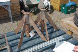 A pair of axle stands.