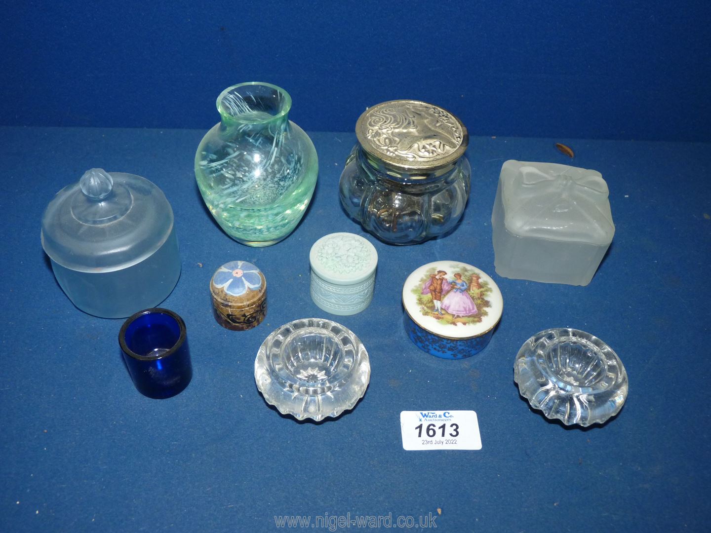 A quantity of small trinket pots, etc.