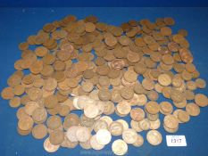 A good quantity of Pennies and half-pennies including George VI and Elizabeth II.