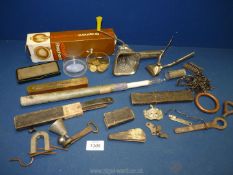 A quantity of miscellaneous including a small spirit level with a brass plate, cut throat razors,