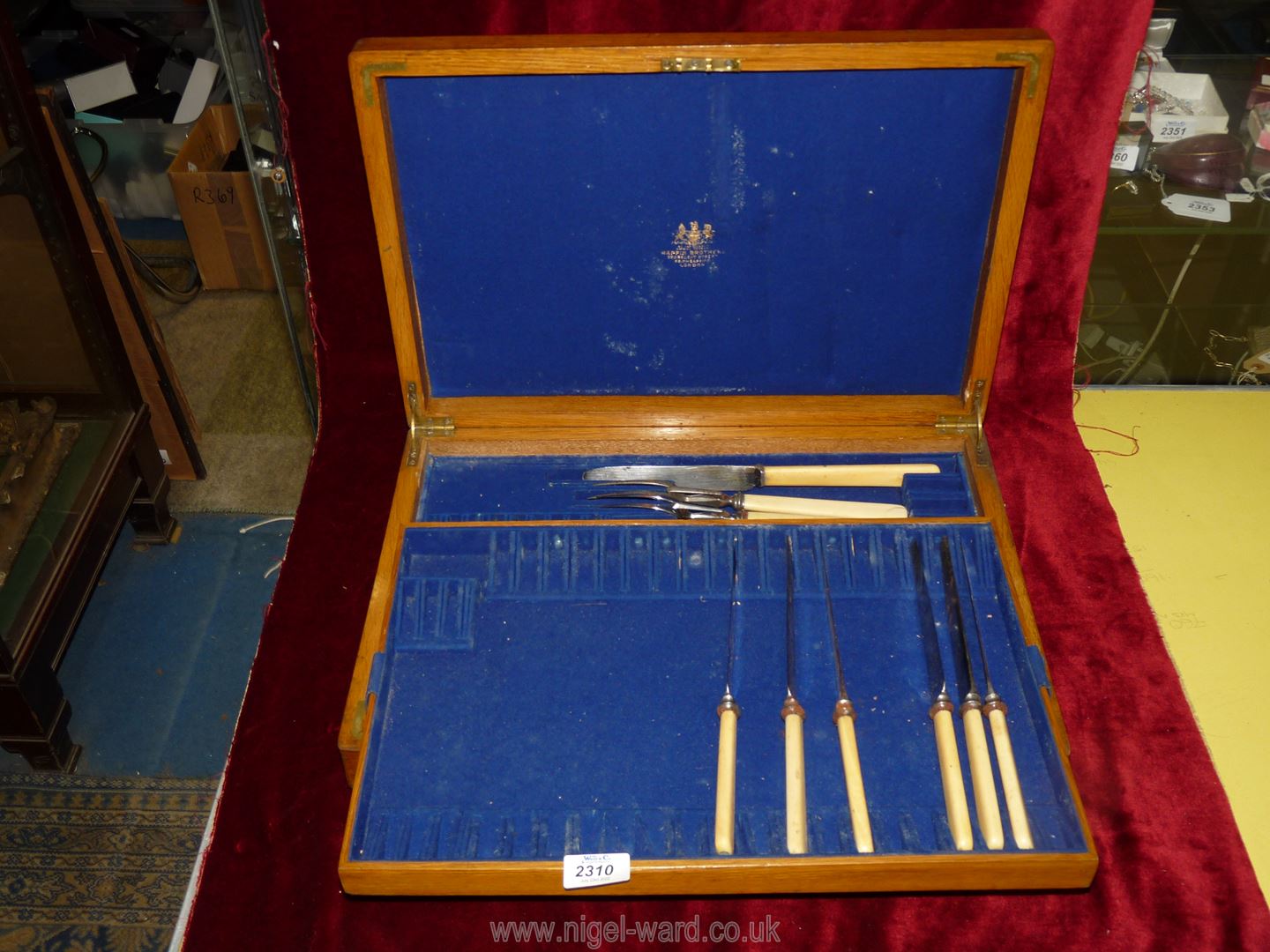 A Mappin Brothers canteen containing six dinner knives and two carving forks and another knife (2 - Image 2 of 2