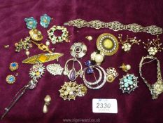 Miscellaneous vintage earrings, brooches including Scottish style brooches, German Brooch,