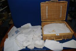 A quantity of vintage linen to include napkins, serviettes with crochet edging,