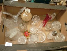 A quantity of glass including perfume bottle (Chester silver collar), Murano vase,