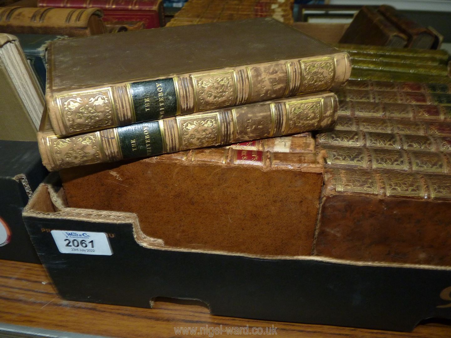 A quantity of leather bound books to include 24 volumes of Swift's works, - Image 89 of 107