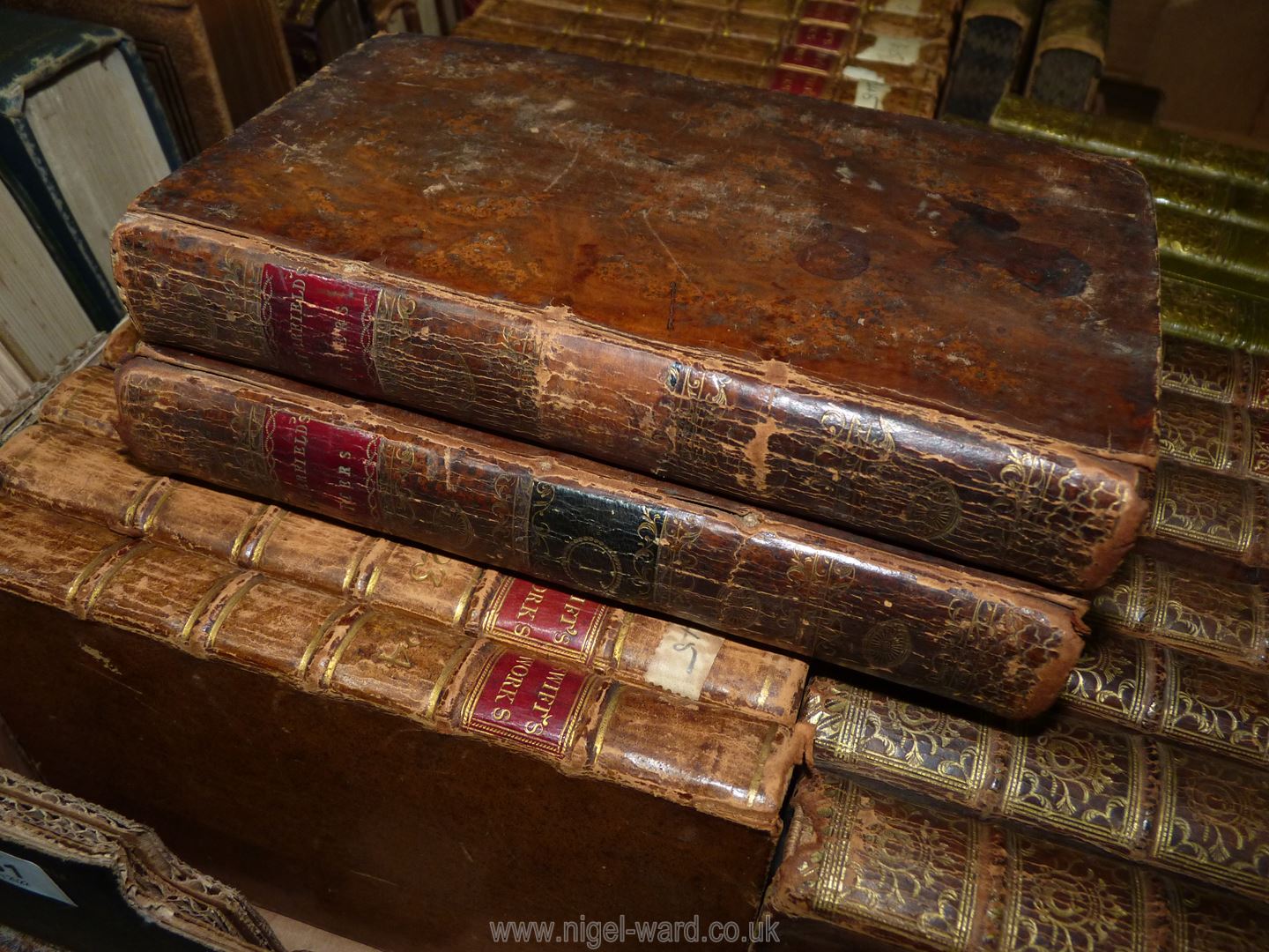 A quantity of leather bound books to include 24 volumes of Swift's works, - Image 93 of 107