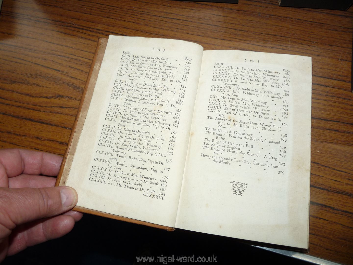 A quantity of leather bound books to include 24 volumes of Swift's works, - Image 87 of 107