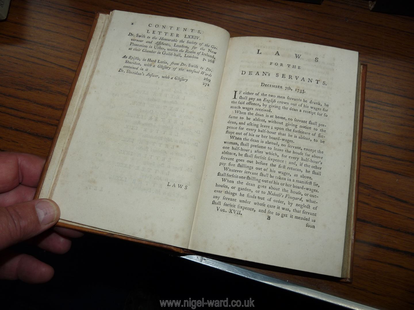 A quantity of leather bound books to include 24 volumes of Swift's works, - Image 58 of 107