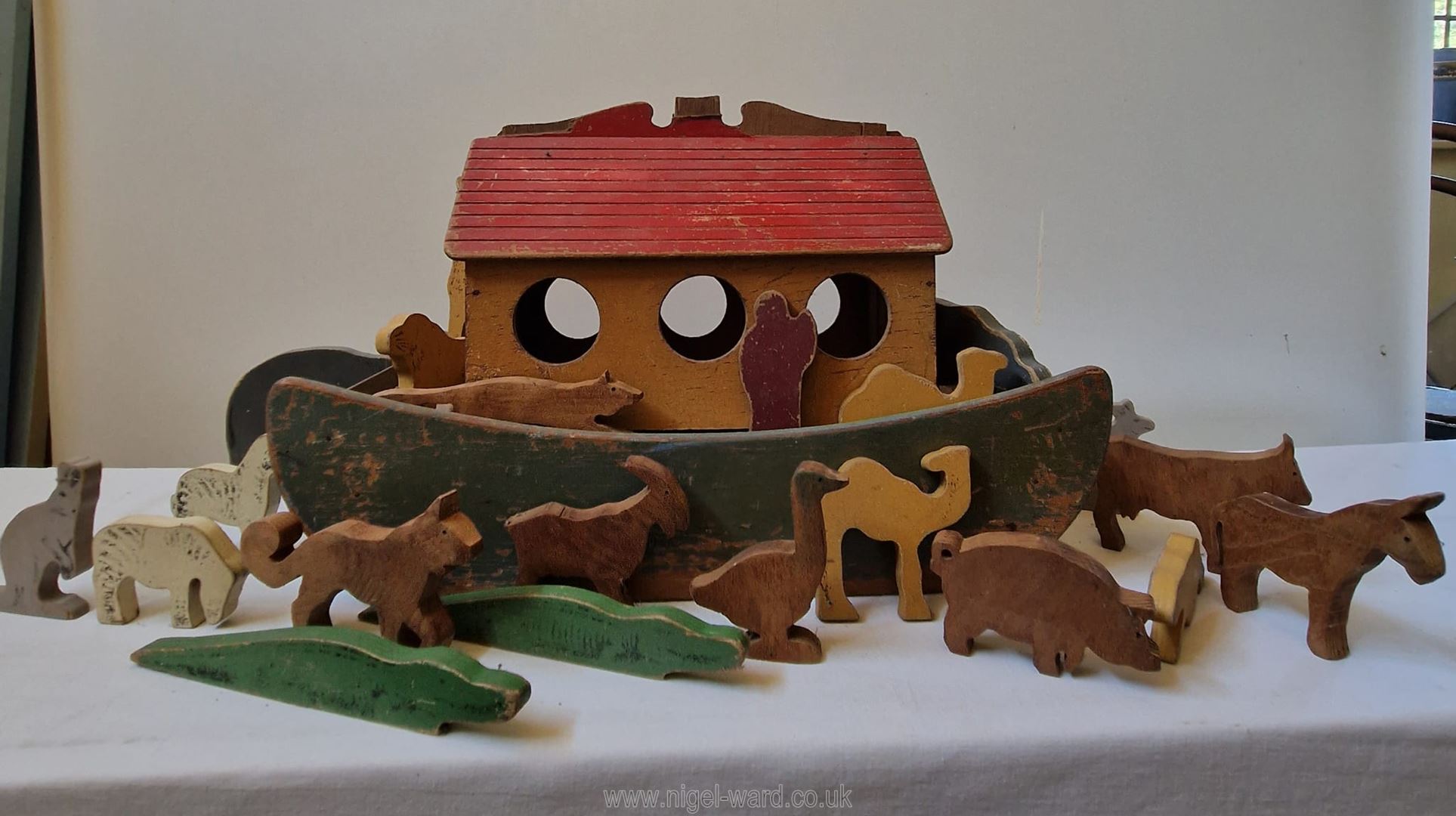 Tiger Toys of Petersfield: An early vintage wooden toy Noah’s Ark with 24 animals; - Image 4 of 6