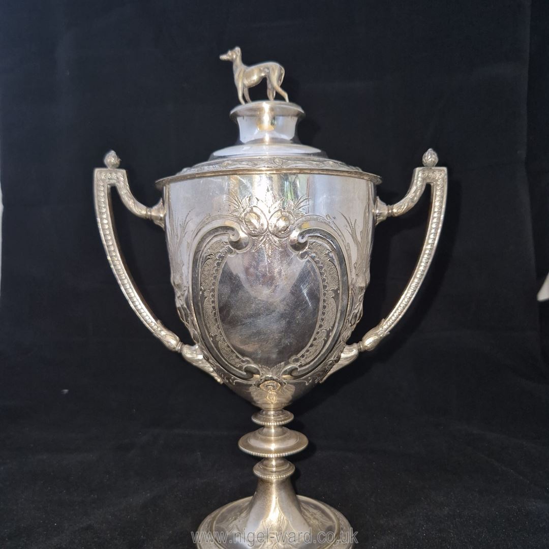 An exceptional Victorian silver-plated dog show trophy, 1874, presented to Mr P. - Bild 2 aus 7