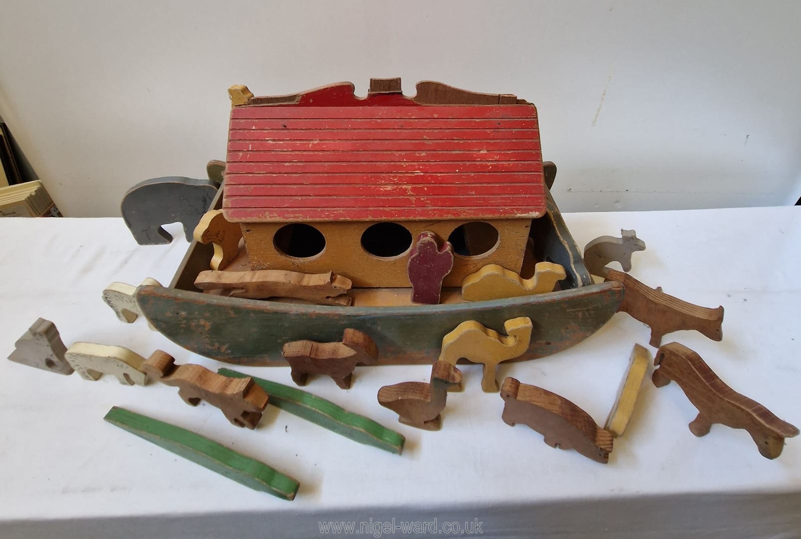 Tiger Toys of Petersfield: An early vintage wooden toy Noah’s Ark with 24 animals; - Image 3 of 6