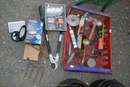 Plastic tray of decorating equipment.