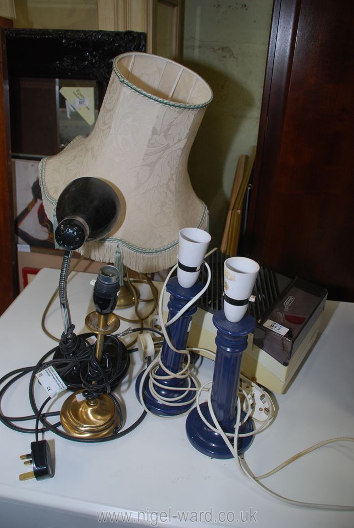 A lamp and shade, 4 lamps and an electric heater.