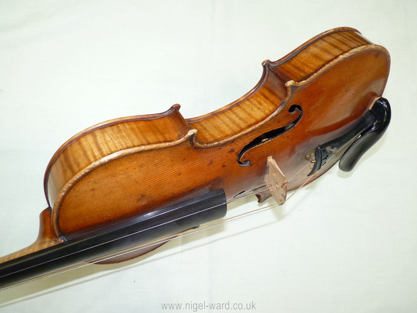 An antique violin having a well-carved scroll and nicely figured body including the back, - Image 15 of 49