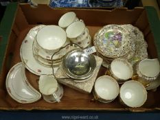 A quantity of china including a part Teaset 'Garden House' pattern,