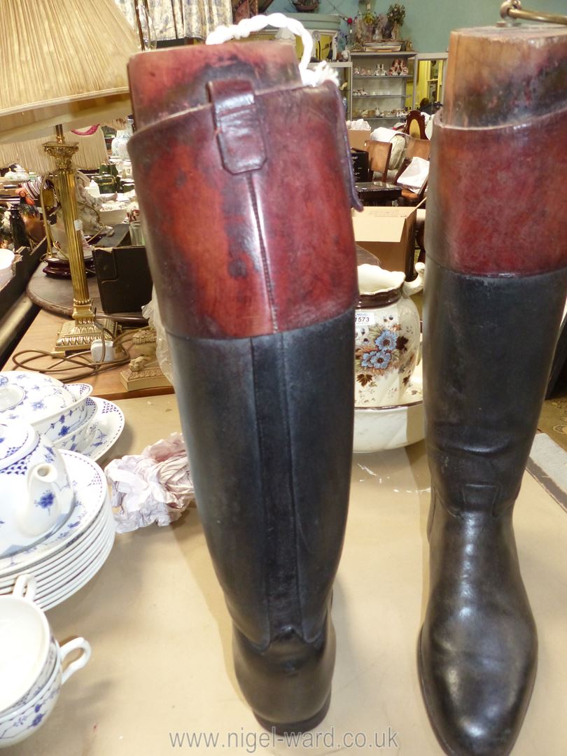 A pair of circa 1950's Two Tone Brown & Black leather Hunting Boots made by John Lobb with trees, - Image 2 of 15