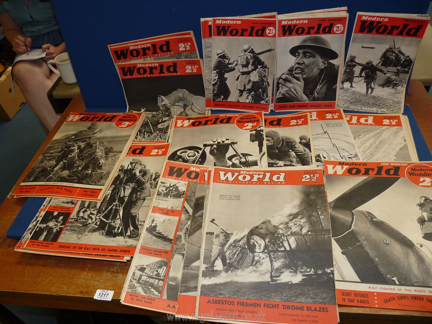 A quantity of WWII modern wonder magazine 1940-41, second series vol.