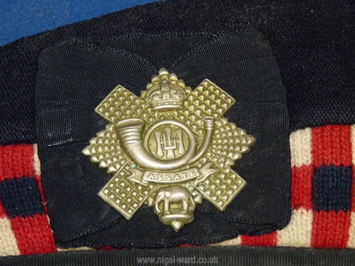 A 1944 Scottish military cap, plus a navy blue felt beret. - Image 4 of 5
