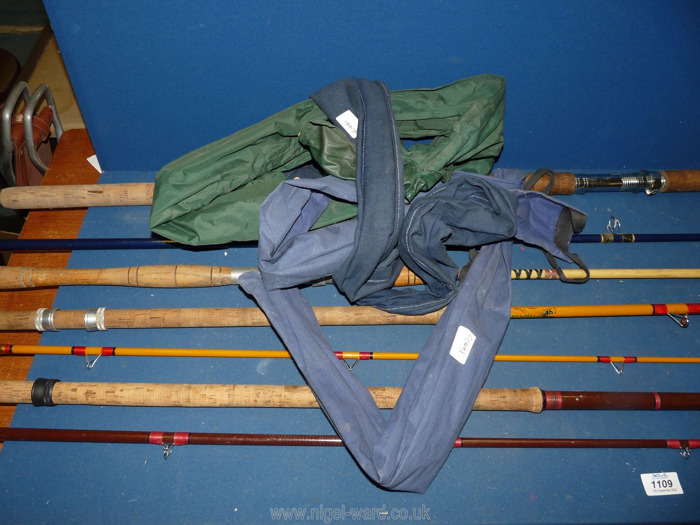A quantity of fishing rods including Paragon 60-1 fishing rod, 7' fibreglass rod, - Image 3 of 7