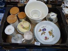 Three Portmeirion Botanical Garden pattern storage jars, bowl, Masons soap dish,