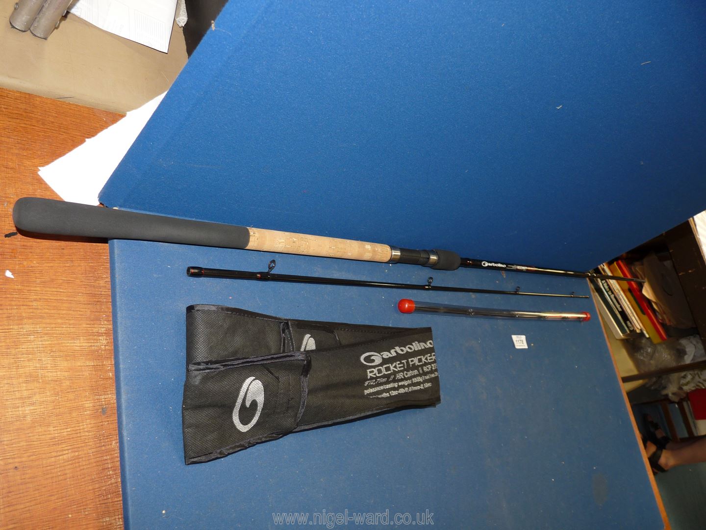 A 9 1/2' Garbolino Rocket Picker Leger three-section carbon fibre fishing rod, - Image 2 of 3