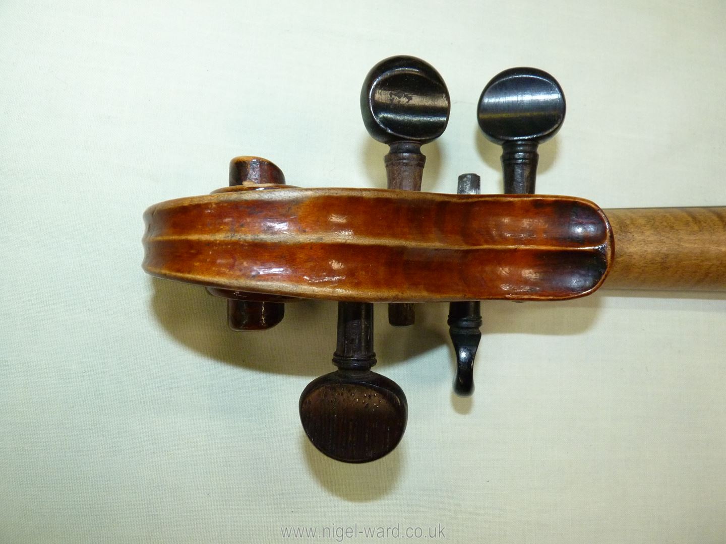 An antique violin having a well-carved scroll and nicely figured body including the back, - Image 11 of 49