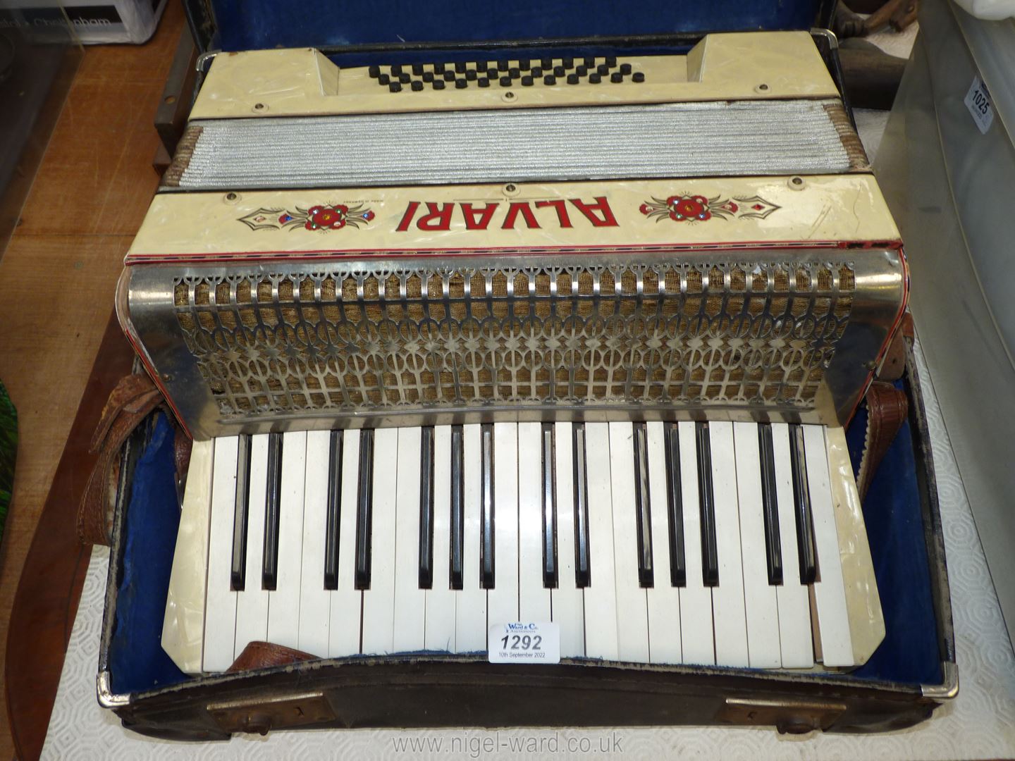 A cased German made embellished Alvari piano accordion, a/f. - Image 2 of 2