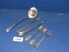 A quantity of Silver including two shovel shaped teaspoons (Dublin hallmarks) with engraved winged