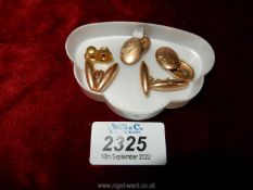 Two pairs of rose Gold cufflinks including torpedo shaped and a pair of 18ct gold cufflink backs.