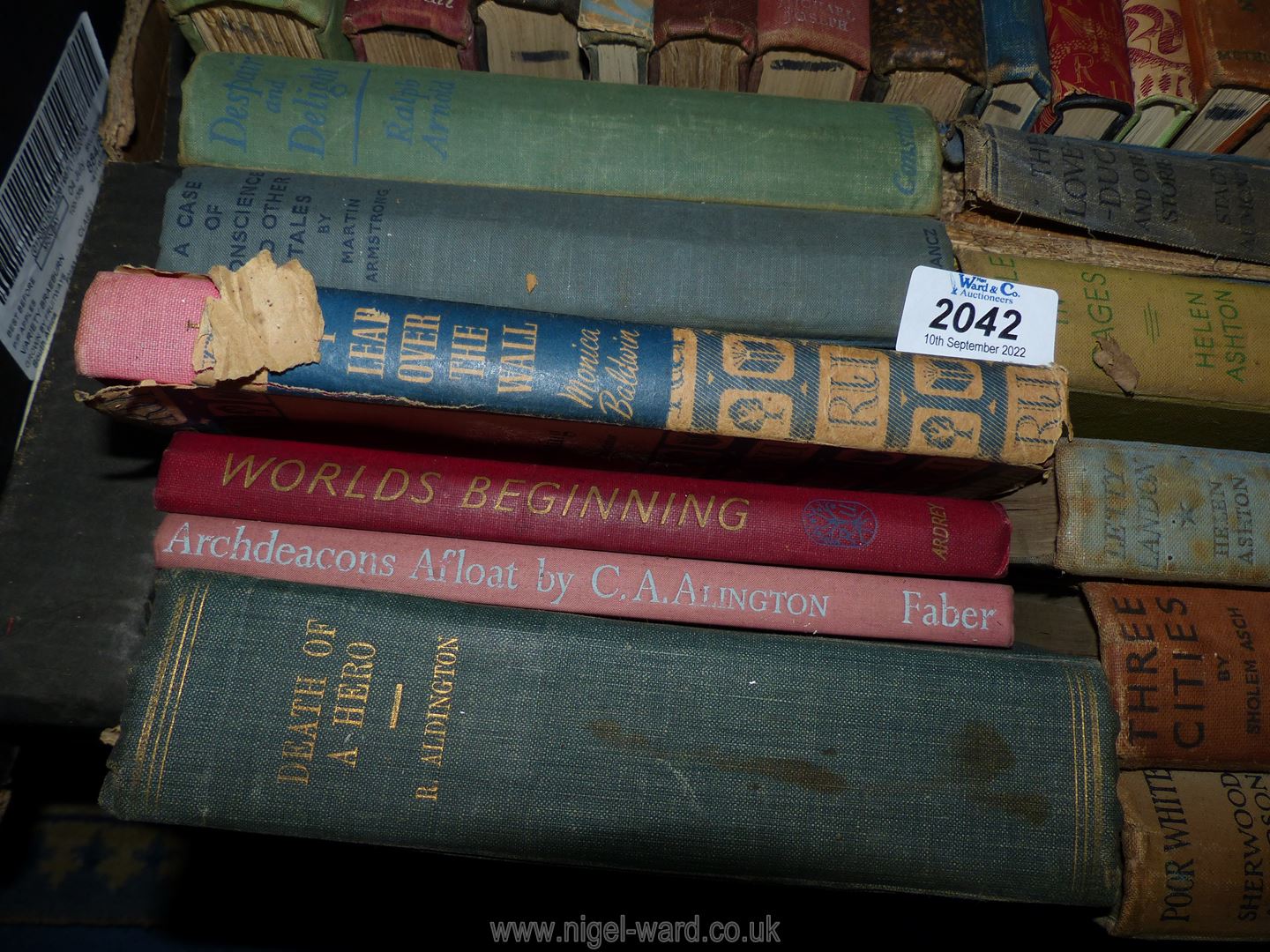 A box of books to include; 'One Leap Over the Wall', 'Letty Landon', etc. - Image 4 of 5