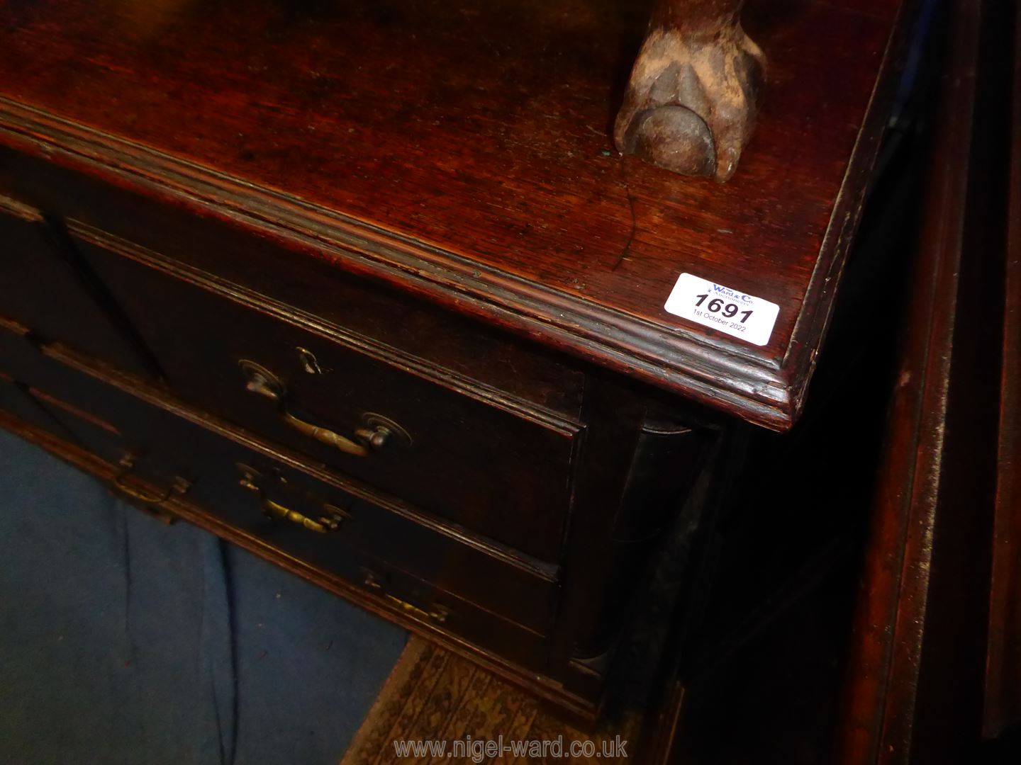 A Georgian Oak Chest having five true drawers and four false drawers to the locker top, - Image 5 of 6