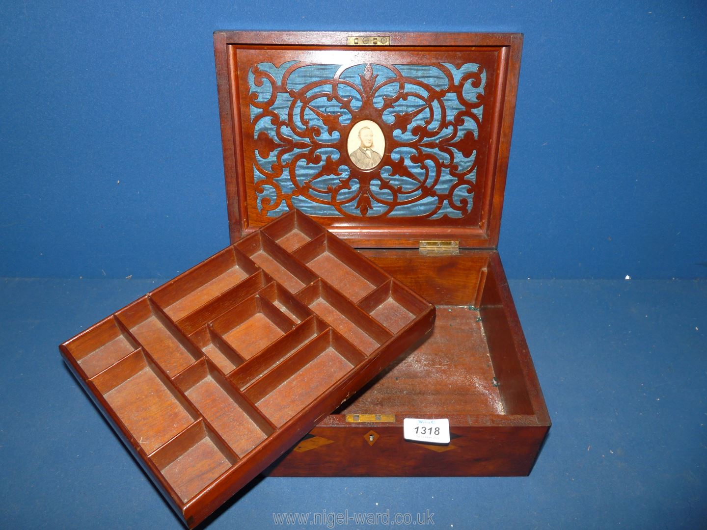 A parquetry jewellery box with interior lift out shelf and various compartments, - Image 3 of 5
