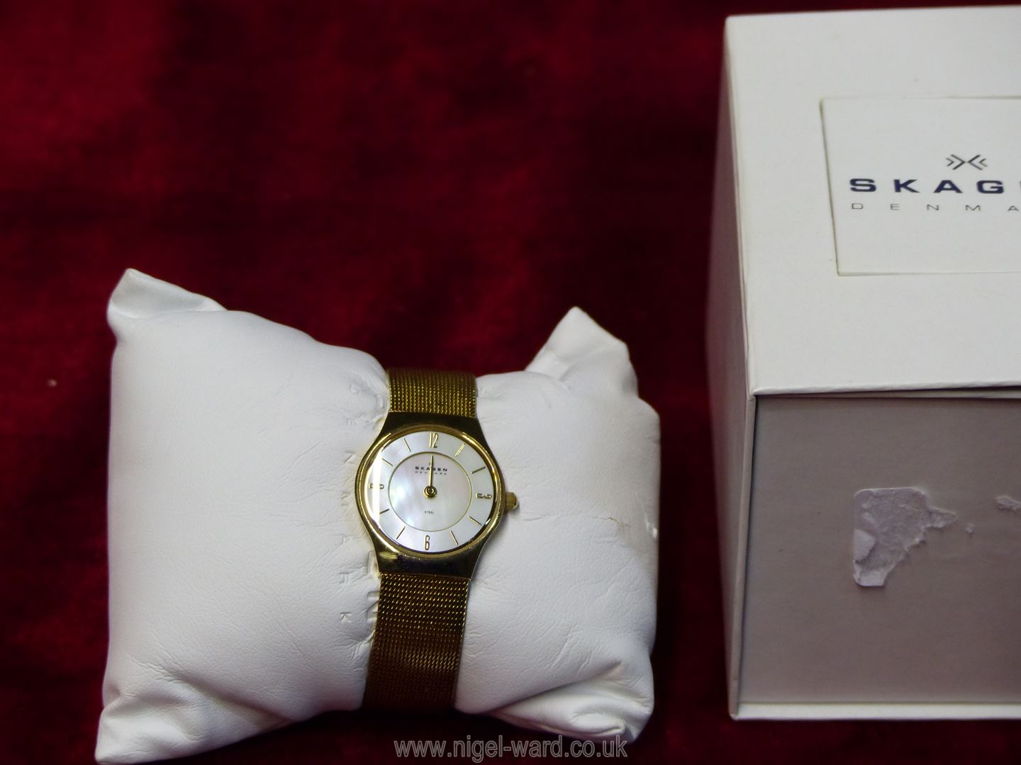 A ladies Skagen wristwatch with shell effect face. - Image 2 of 3