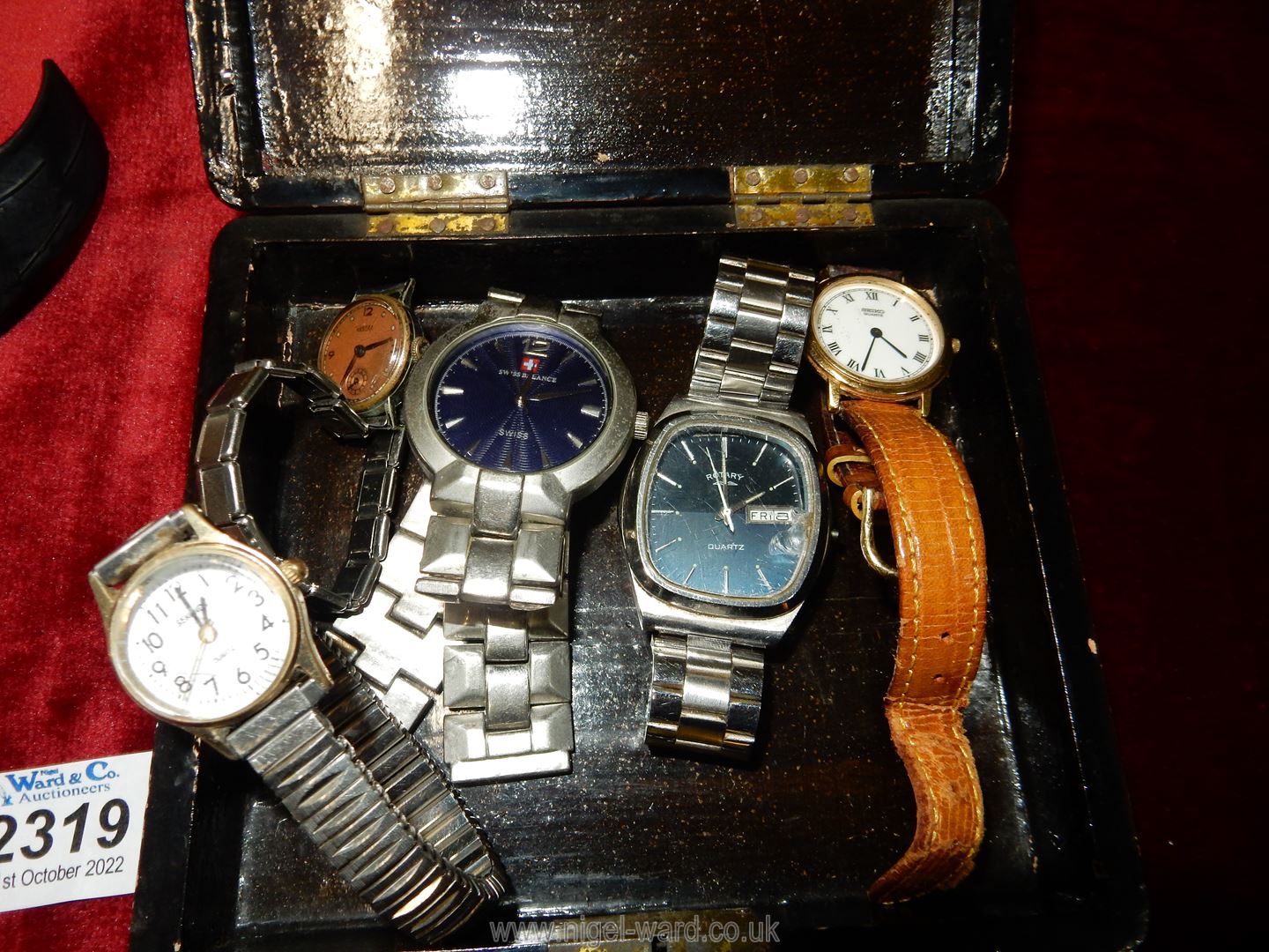 A box of mixed watches. - Image 2 of 3
