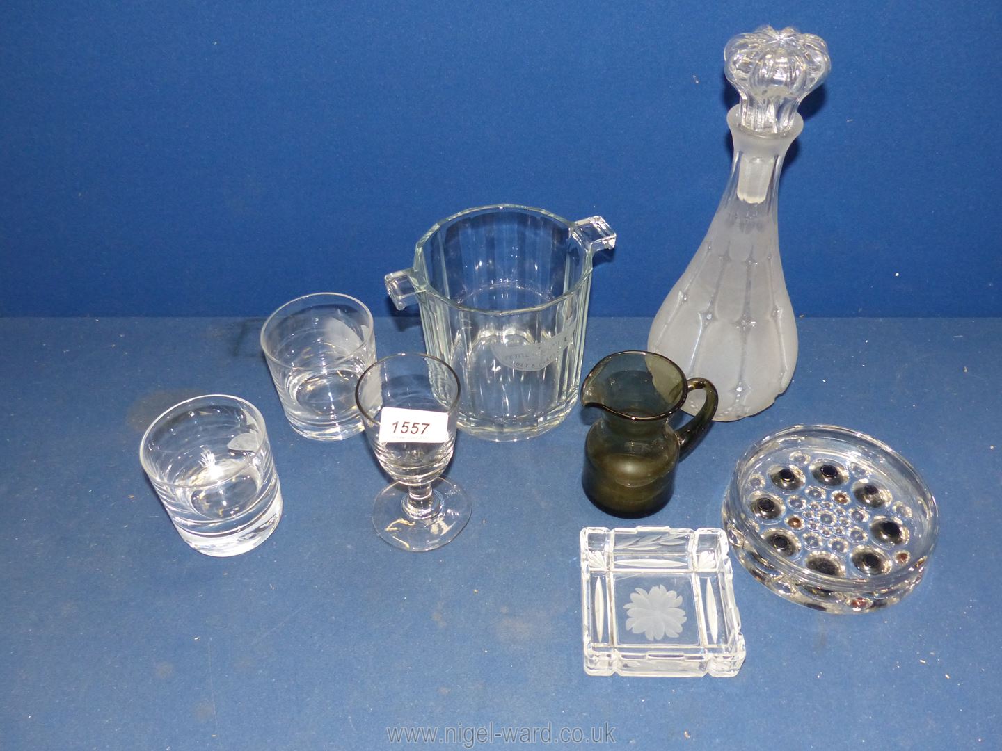 A quantity of mixed glass including an ice bucket, frosted glass decanter, crystal ashtray etc. - Image 2 of 2