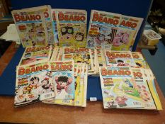 A box containing 126 Beano comics from 1989/90/91/96 & 1998.