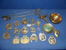 A small quantity of brass to include; Aeroplane, heavy bowl, toasting fork,
