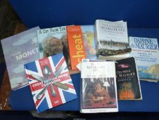 A quantity of books including Daphne du Maurier, The Oxford Shakespeare Complete Works,