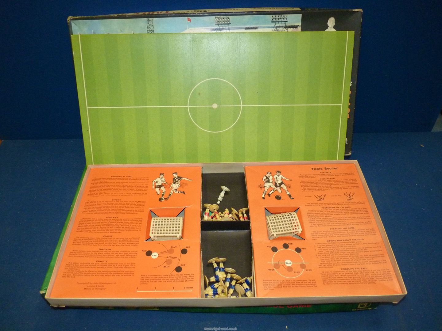 A boxed Totopoly 'The Great Race Game' plus a Waddingtons Table Soccer. - Image 3 of 3