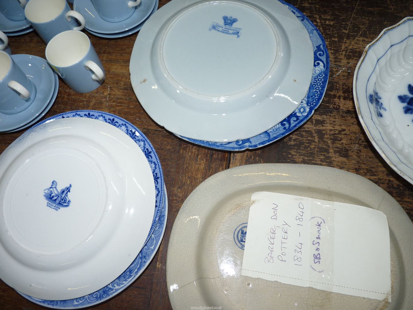 A blue & white Meissen dish with floral pattern, 10" diameter, - Image 3 of 3