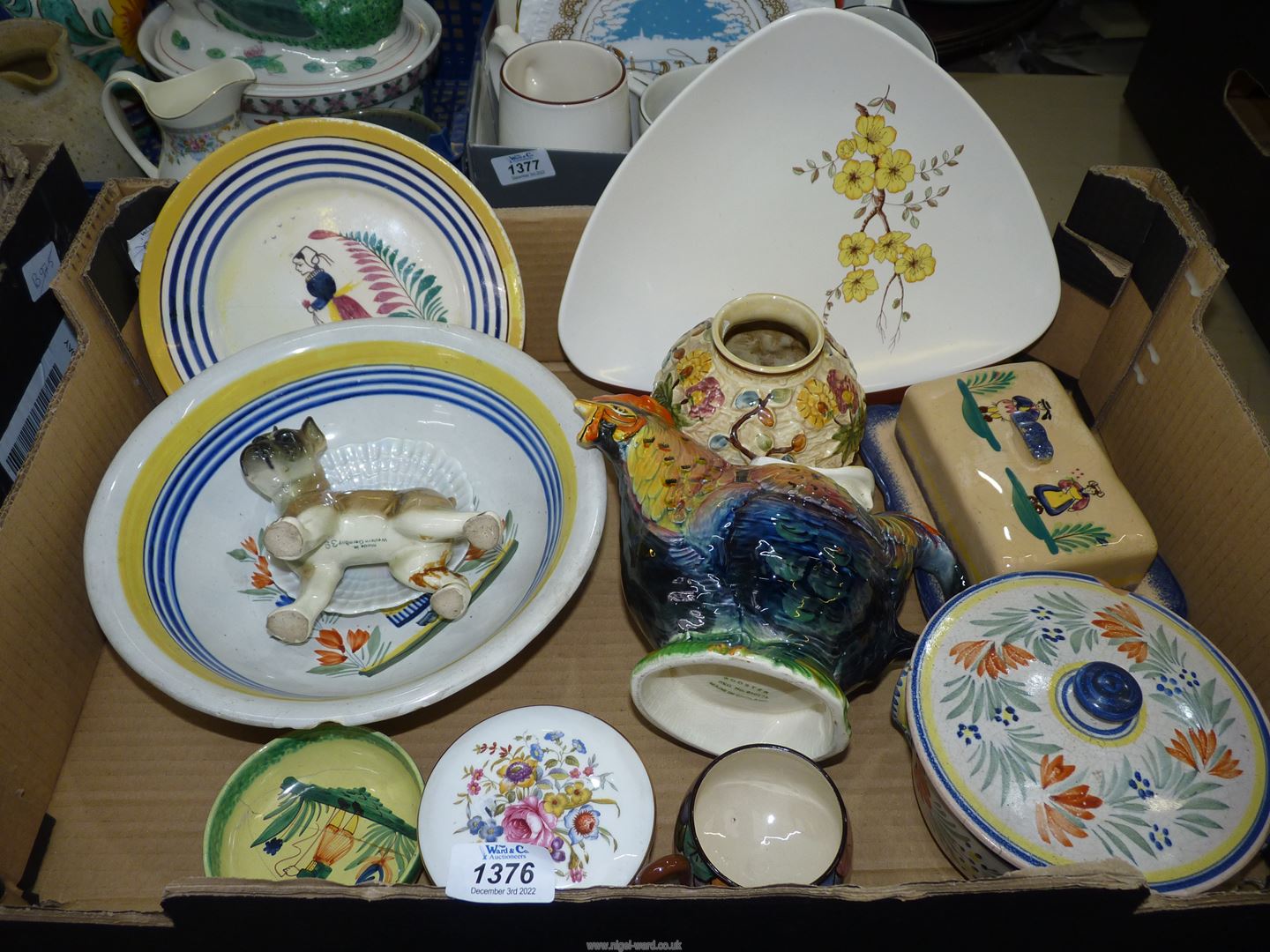 A quantity of china including H.