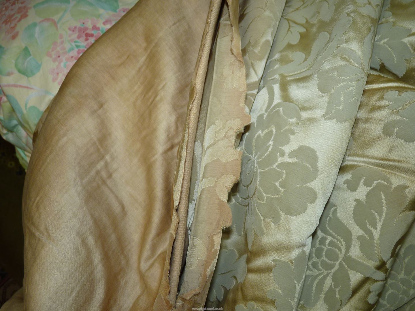 A pair of heavyweight floral brocade cream Curtains, lined, (some marks and tears), - Image 2 of 2