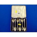 A boxed set of six hallmarked Silver teaspoons