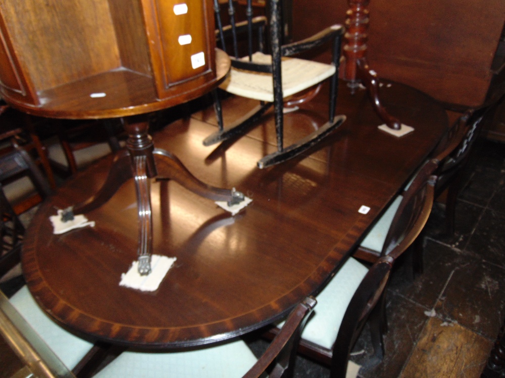 A Regency style dining room suite; table with extra leaf, - Image 2 of 3