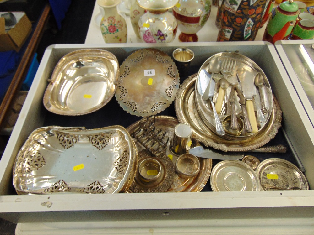 A qty of assorted silver plate